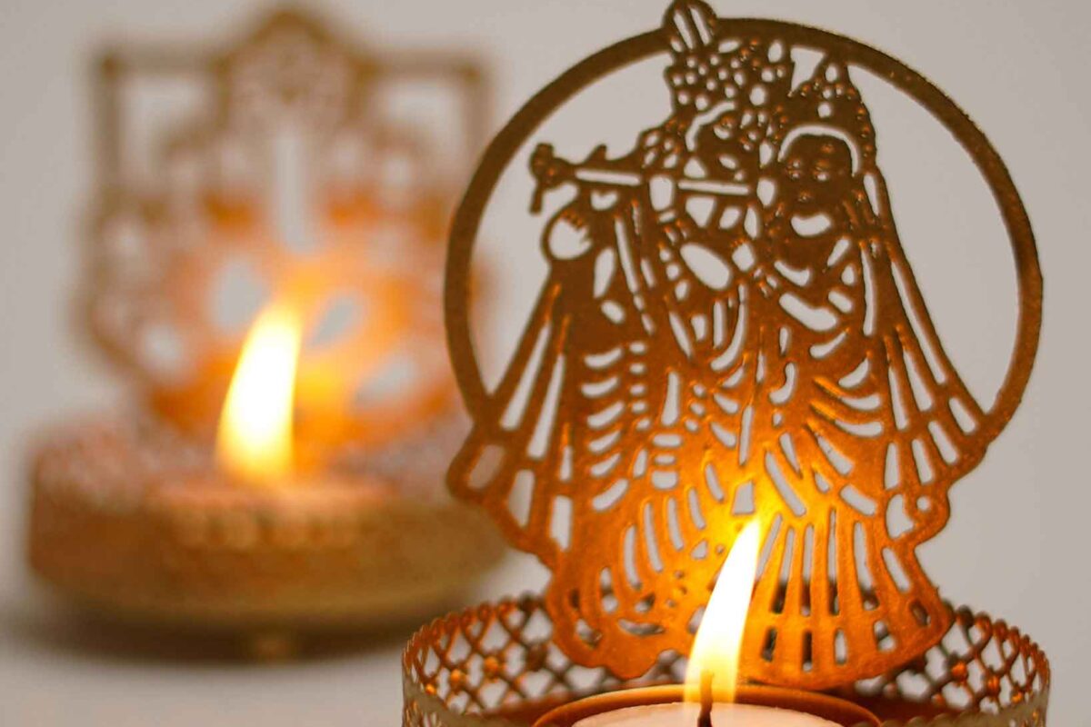 Shadow Candle Holder, Tlight Holder, Modern Tlight Holder, Modern, Decor, Small Gift, Metal Gift, Candle Holder, House2home, h2h, Modern Candle Holder, Modern Lantern, Shadow diya, Table Decor, Abstract, Ganesh Shadow Diya, Diwali Décor, Gift, Return Gift, festival gift, festive