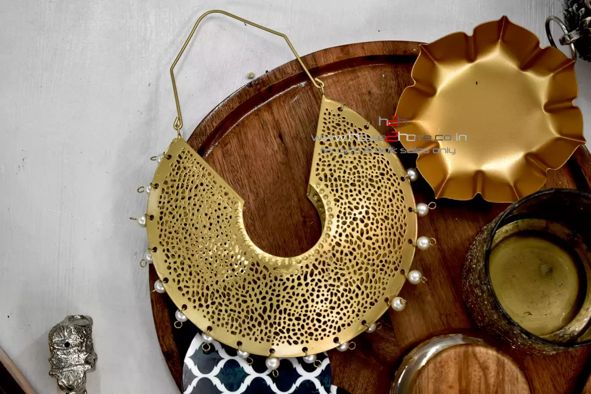 Here is the list with the duplicate keywords removed: Hanging, Hanging Tea Light Holder, Hanging Candle Holder, Hanging Metal Lantern, Hanging Iron Lantern, Ceiling Metal Candle Holder, Metal Lantern, Metal Lantern Manufacturer, Iron Lantern, Metal Candle Holder, Metal Tea Light Stand, Metal Handicraft Manufacturer, Steel Lantern Manufacturer, Wire Candle Holder, Wire Candle Holder Manufacturer, Housewarming Gift, Unique Return Gift, Moradabad Handicraft, Metal Gifts, Handicraft Manufacturer, Best Handicraft Manufacturer, Best Metal Collection, Moradabad Metal, Metal Gifts Manufacturer, Metal Handicraft, Handicrafts Manufacturer, Diwali Gifts, Moradabad, Handicraft, Handmade, Metal Handicrafts Manufacturer, Hanging LED Lanterns, Wire Mesh Candle Holder, Net Mesh, Diwali Décor, Diwali Candle Holder, Diwali Gift, Christmas Candle Holder, Jute Lantern, Modern Lantern, Modern Candle Holder, Classical Lantern, Classical Candle Holder, Decorative, Home Decor, Bamboo Lantern, Eco-Friendly, 100% Biodegradable Candle Holder, Recycled Candle Holder, Chandbali, Candle Holder, Wall Decor, Chandrabali, Bali Candle Holder.