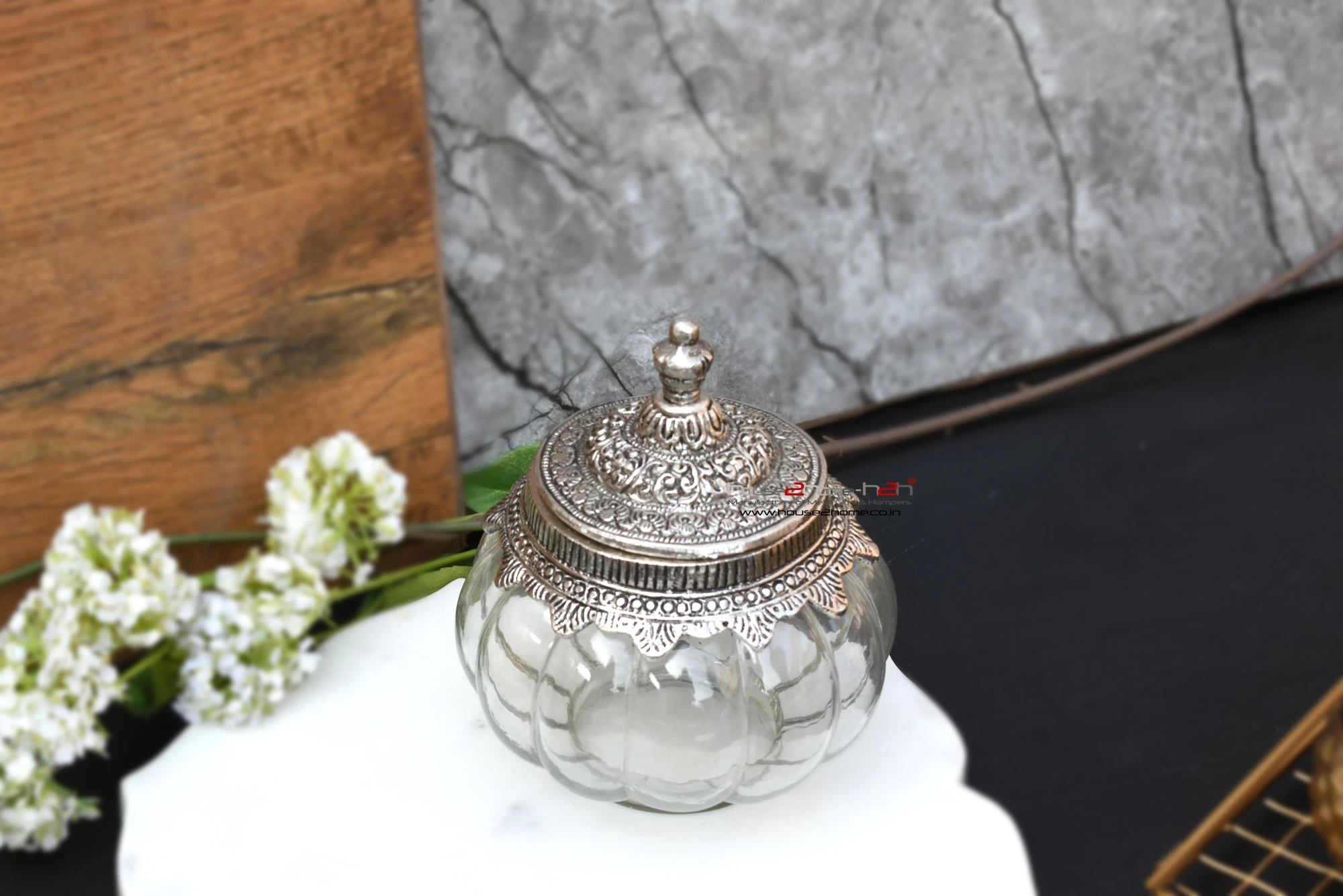 Maharani Keepsake Glass Jar with Metal Lid 5×5 inches Silver / Gold 11 Maharani Keepsake Glass Jar with Metal Lid 5×5 inches Silver / Gold - Image 9