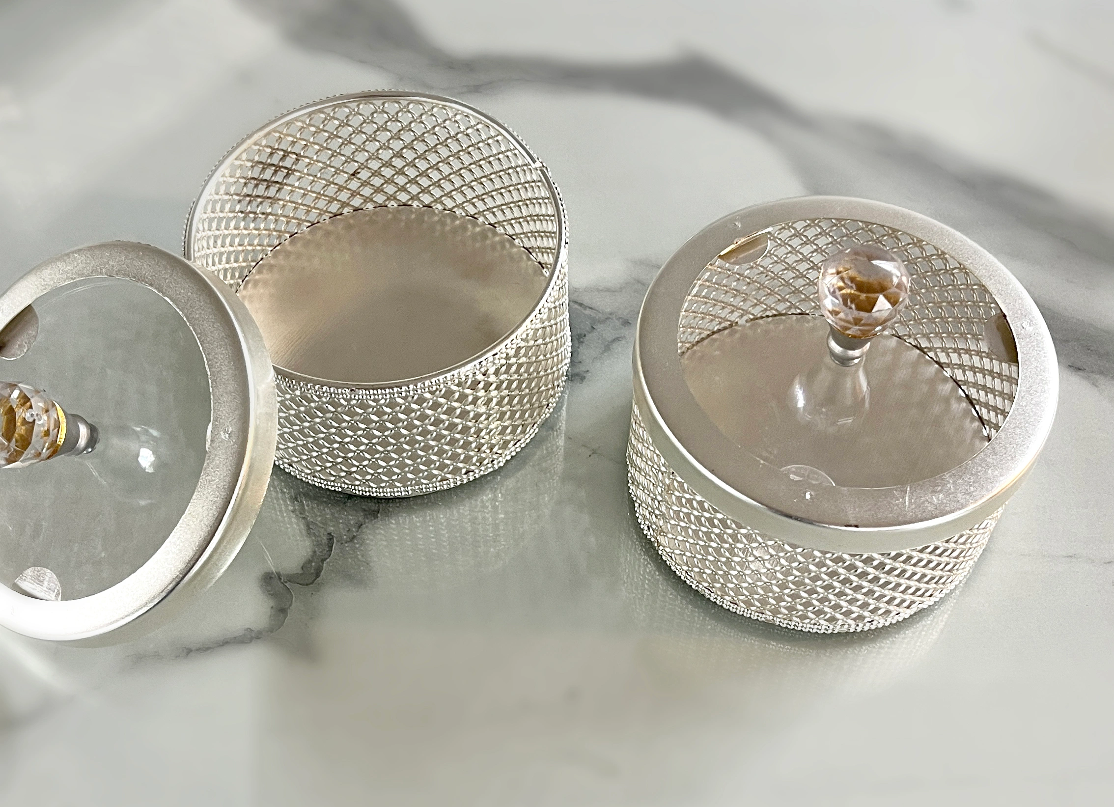 Premium German silver mesh container set in custom packaging, suited for corporate gifting and executive hampers.