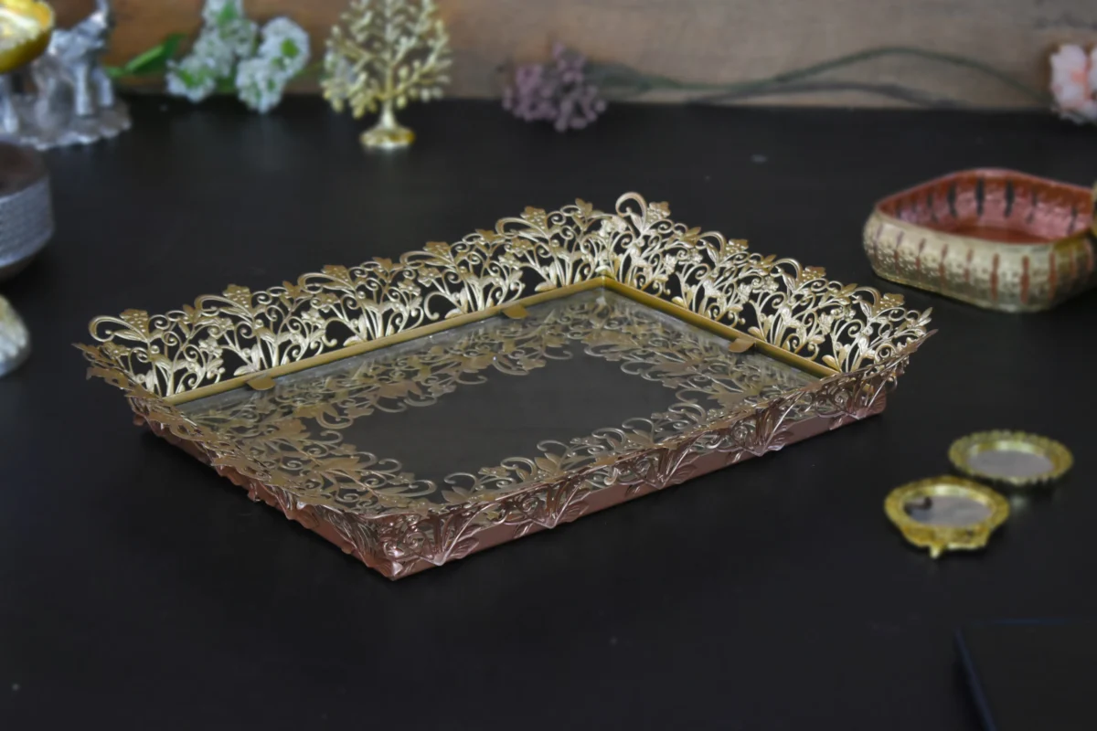 Alternative view of Palladium Mirror Rectangle Tray -18"x15" inch Gold