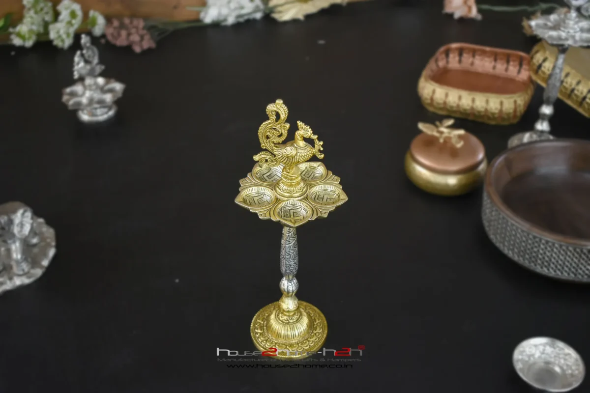 Gift hamper for weddings and housewarmings, crafted in brass and aluminium handicraft by house2home in Moradabad. Suited to couples and families settling into a new home. Bulk orders welcome.