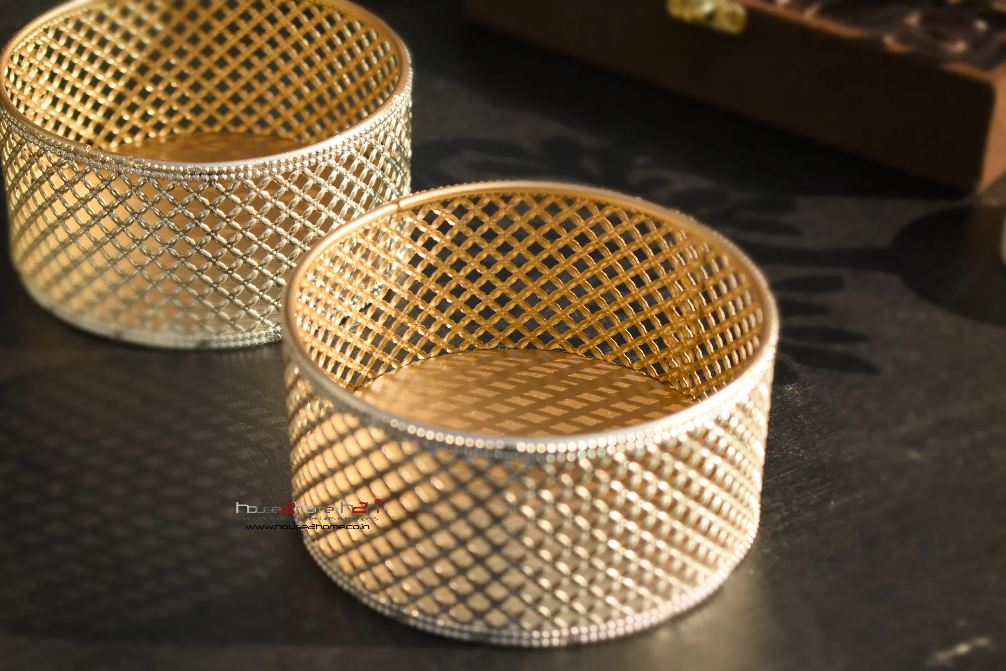 German Silver Pearl Jar Set Of 2 With Tray-4''x11.4"x4.5" - Image 10