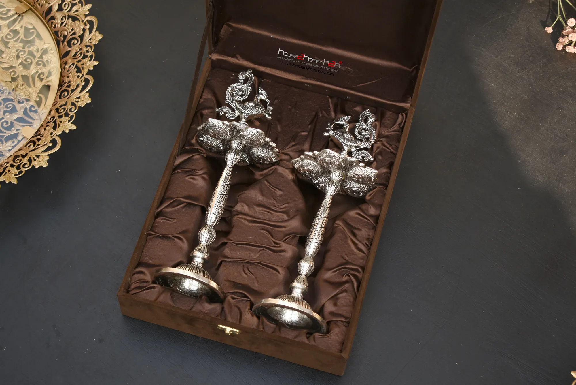 Diwali business gift with a festive brass finish, manufactured by house2home in Moradabad. Golden shine fits the festival while projecting quality. Available in wholesale quantities with custom packaging.