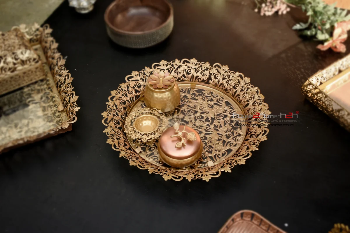 Palladium Mirror Tray Round- 15"x15" inch Gold