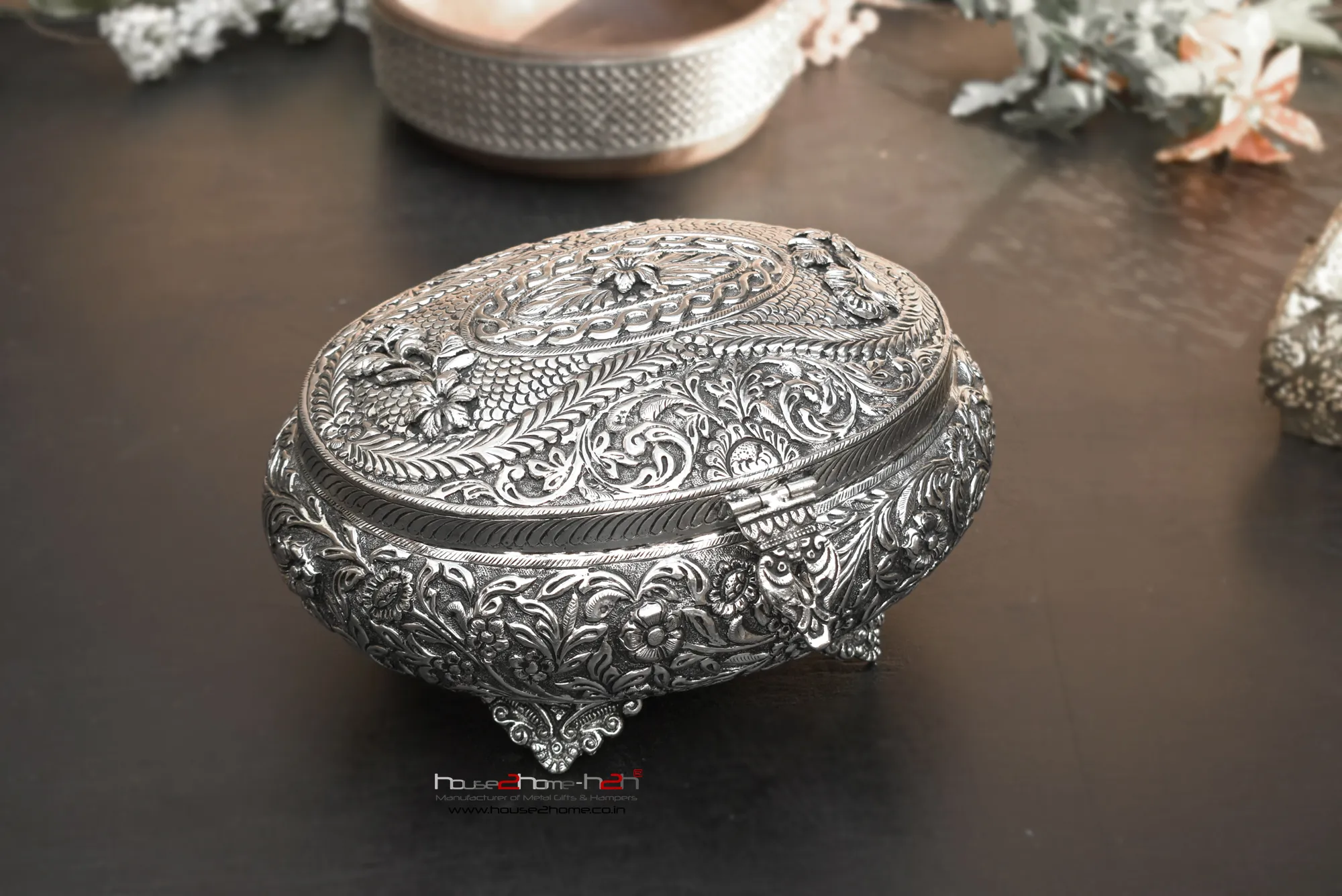 Handcrafted metal handicraft items from Moradabad artisans, brought to wedding, housewarming and corporate gifting by house2home. Direct manufacturer and exporter offering wholesale rates for large celebration orders.
