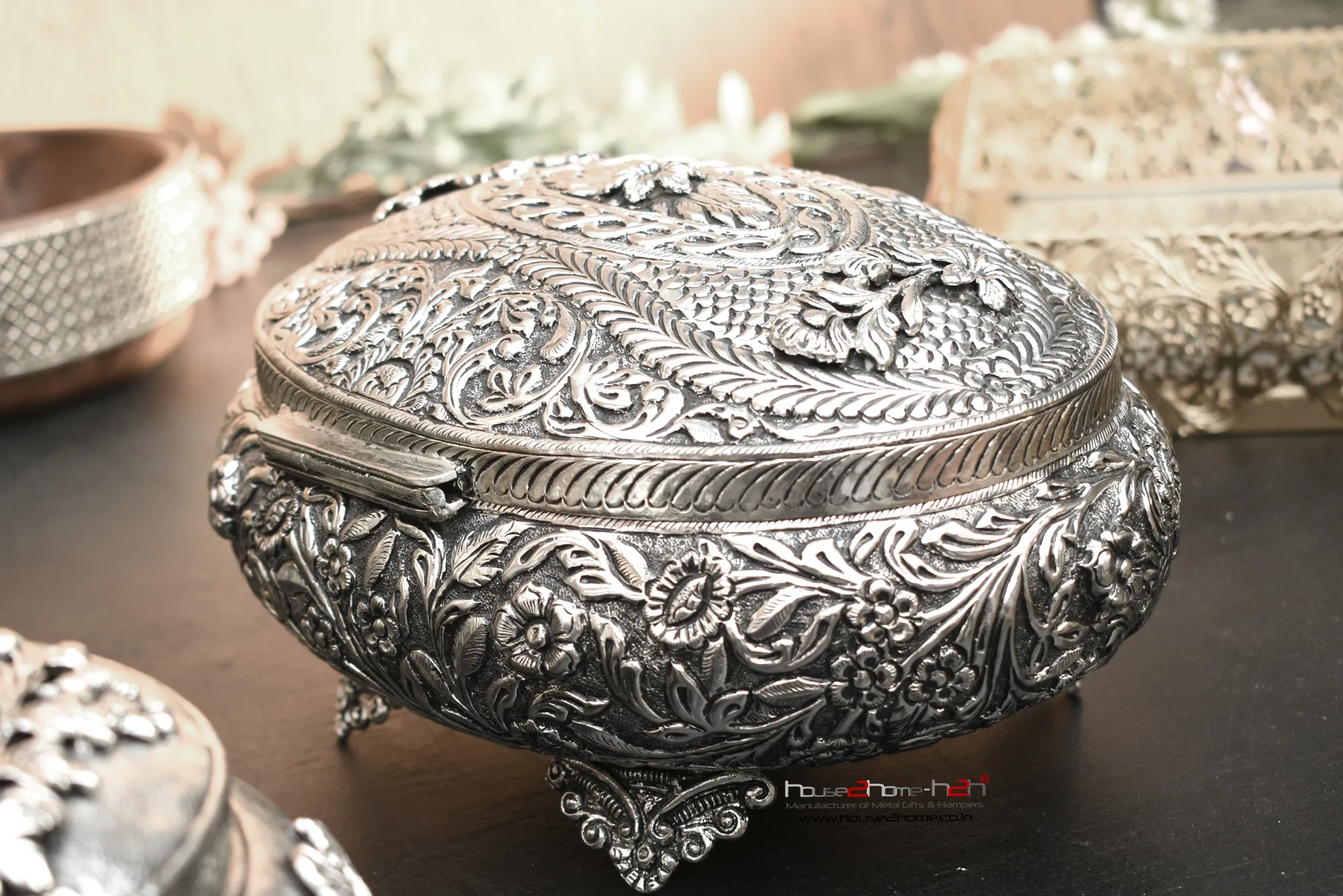 Handcrafted metal handicraft items from Moradabad artisans, brought to wedding, housewarming and corporate gifting by house2home. Direct manufacturer and exporter offering wholesale rates for large celebration orders.
