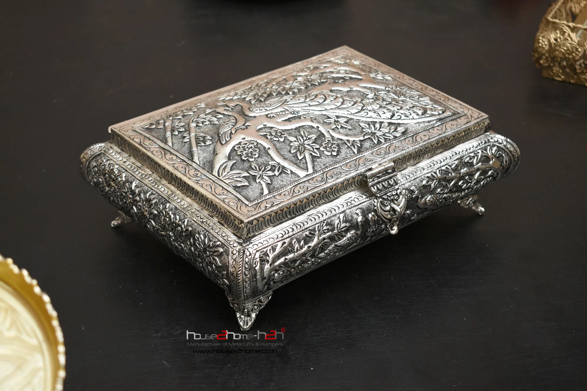 Diwali gift hamper featuring handcrafted brass and metal pieces from house2home, made in Moradabad. Suited to clients, employees and family. Bulk Diwali gifting available with festive packaging options.