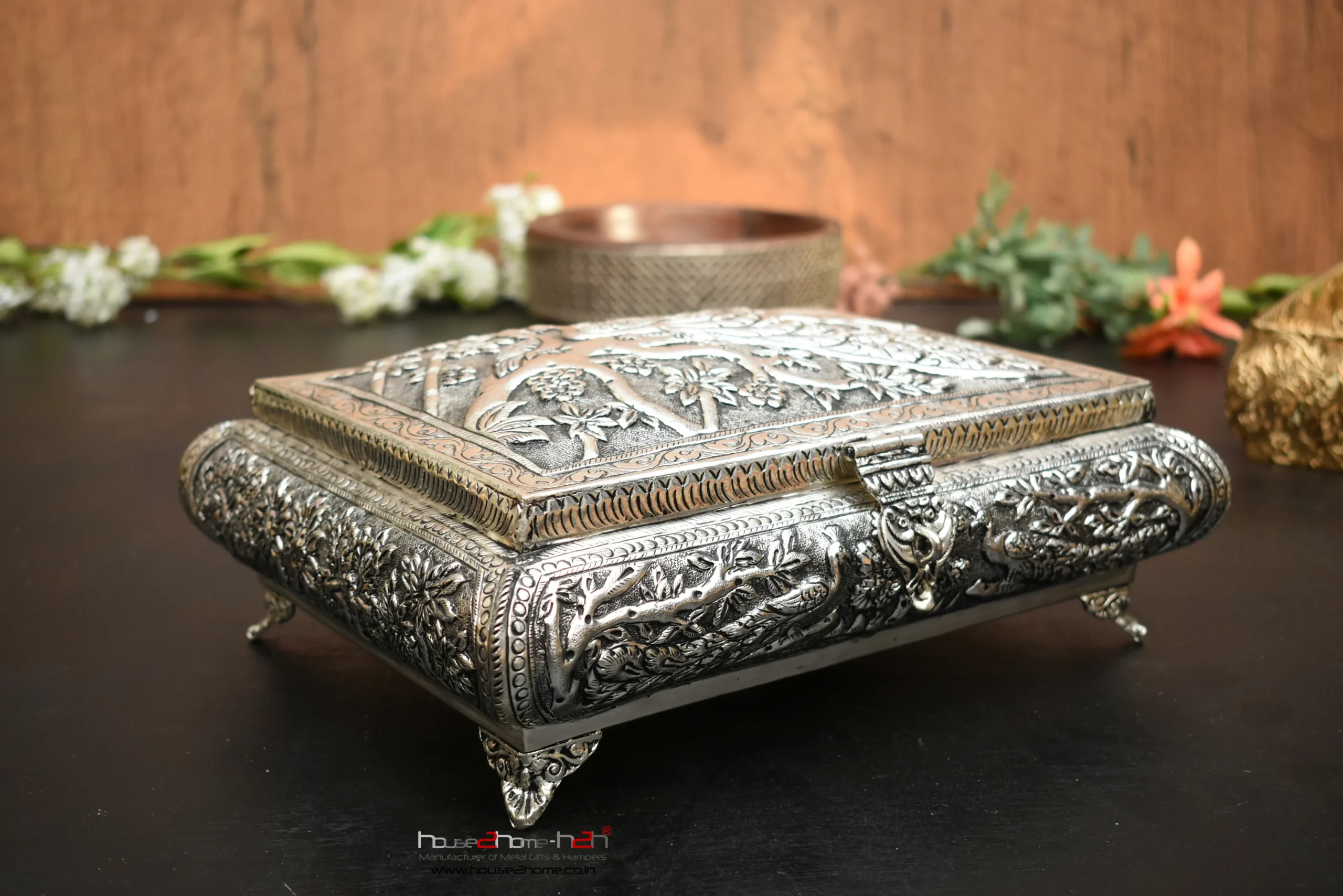 Handcrafted metal handicraft items from Moradabad artisans, brought to wedding, housewarming and corporate gifting by house2home. Direct manufacturer and exporter offering wholesale rates for large celebration orders.