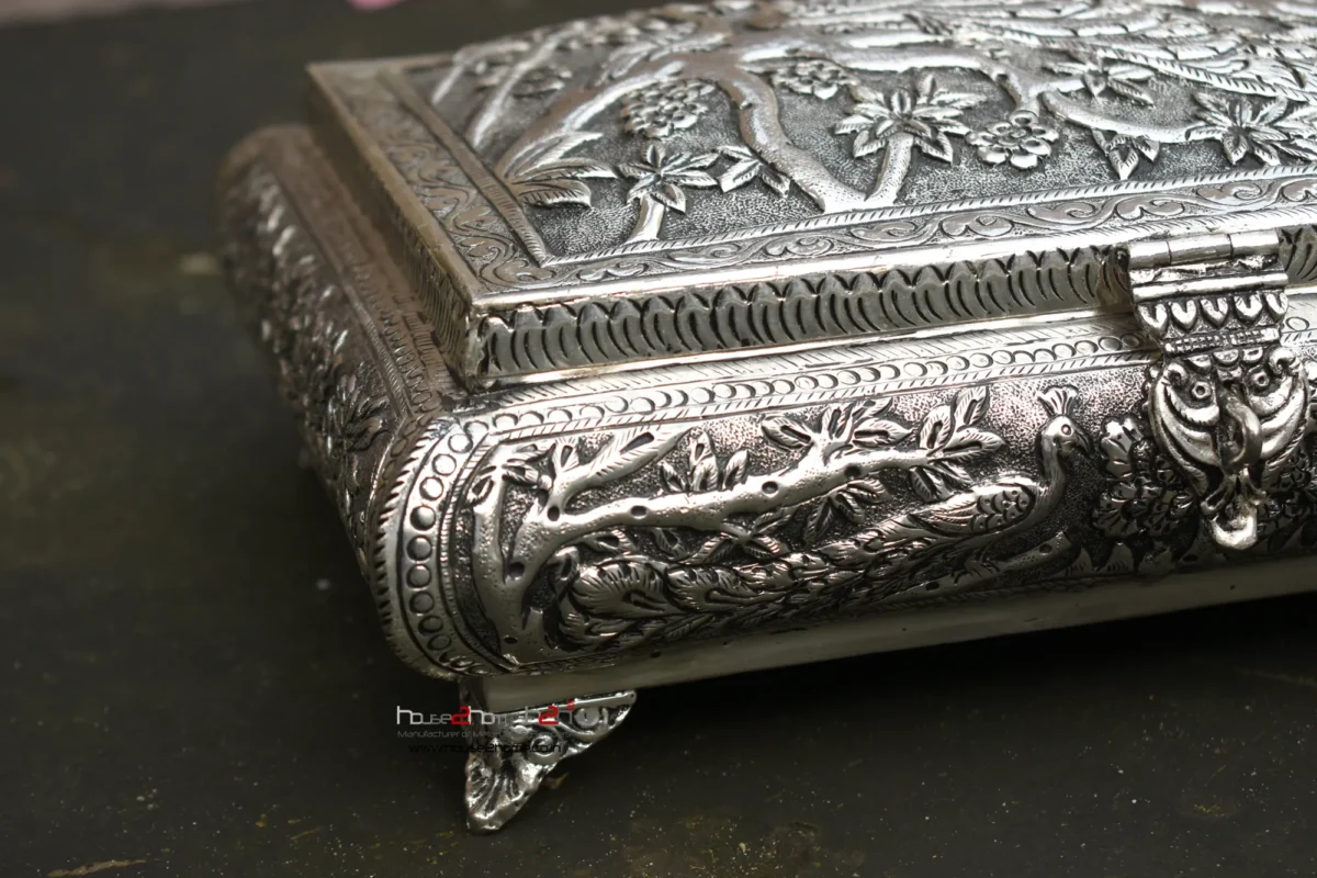 Diwali gift hamper featuring handcrafted brass and metal pieces from house2home, made in Moradabad. Suited to clients, employees and family. Bulk Diwali gifting available with festive packaging options.