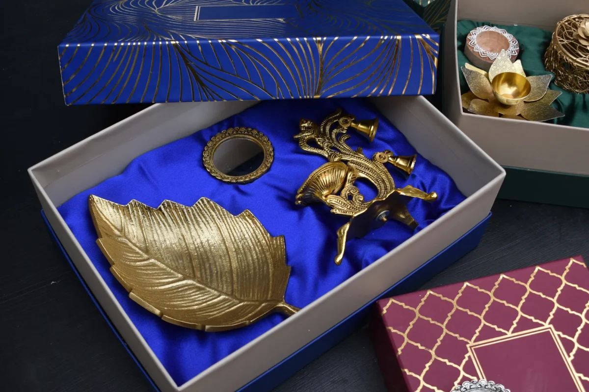 Handicraft gift set for wedding and festive gifting