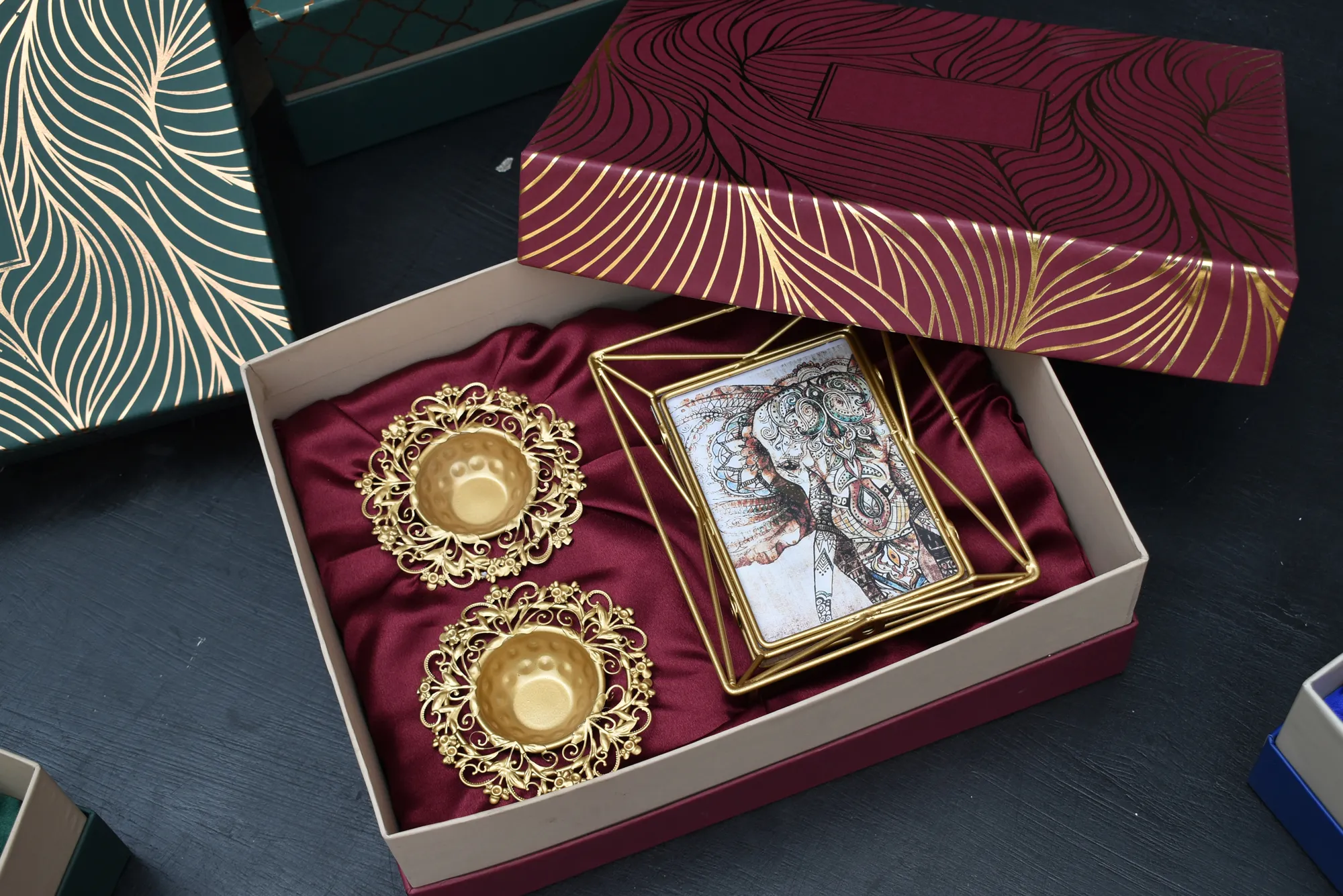Palladium t-Light Candle Holder & Gold Wire Photo Frame- Corporate Gift Hamper Box