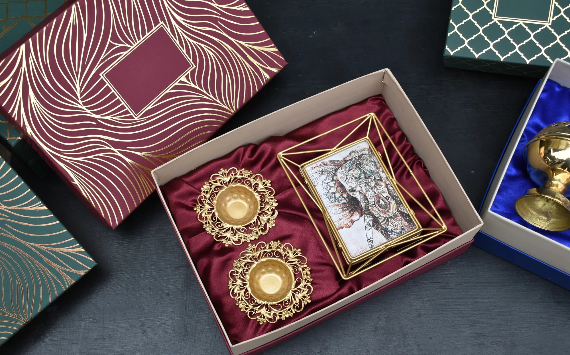 Palladium t-Light Candle Holder & Gold Wire Photo Frame- Corporate Gift Hamper Box - Image 2