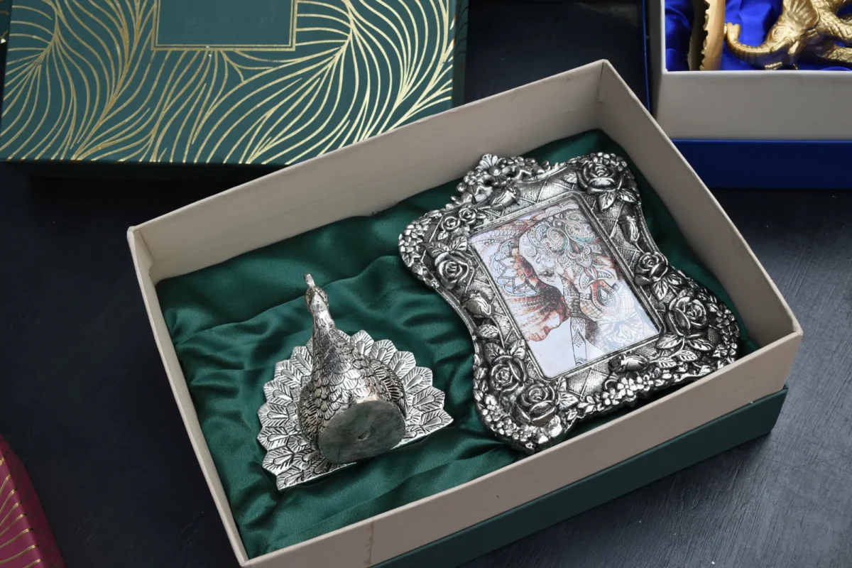 Antique Silver Photo Frame & Decorative Peacock / Corporate Gift Hamper Box