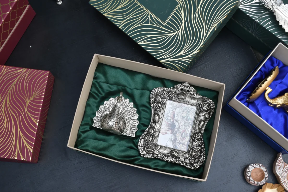 Alternative view of Antique Silver Photo Frame & Decorative Peacock / Corporate Gift Hamper Box