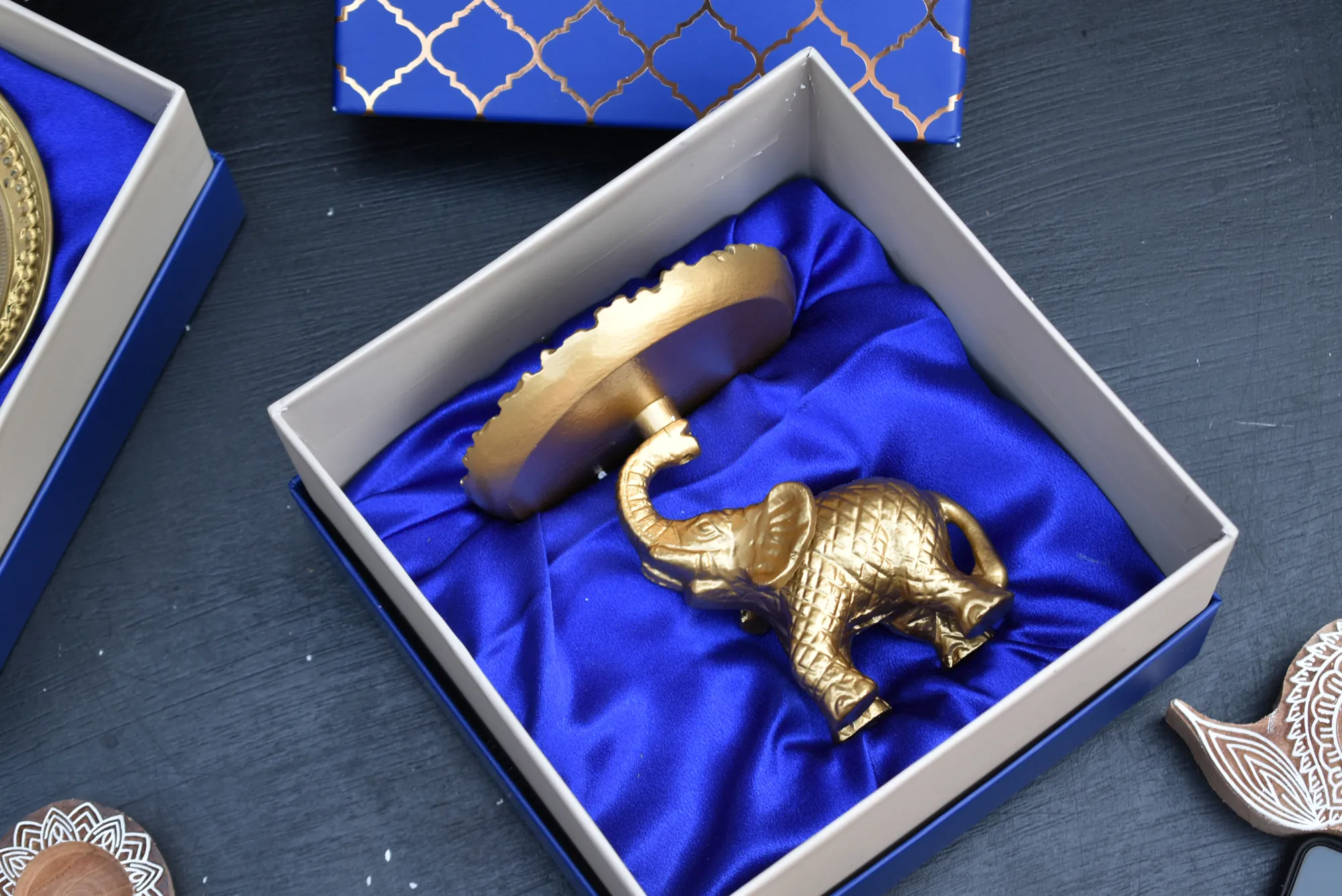 Handicraft gift set for wedding and festive gifting