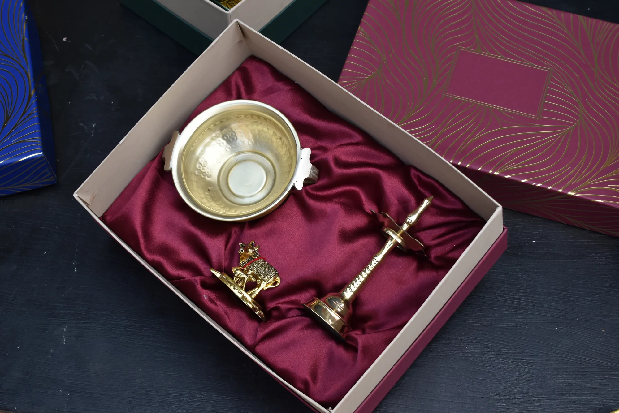 Brass Urli & Brass Vailakku Samai Brass Lamp & Kaamdenu Cow / Corporate Gift Hamper Box - Image 2