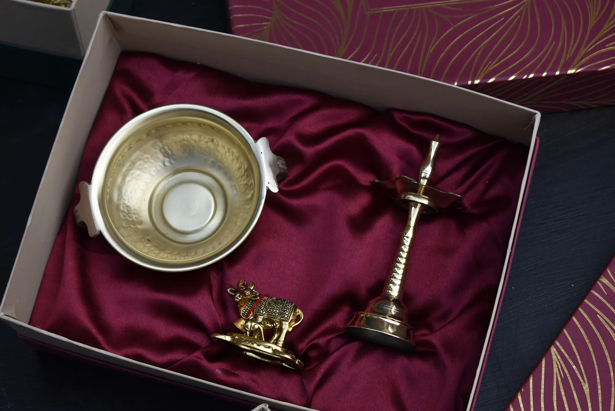 Brass Urli & Brass Vailakku Samai Brass Lamp & Kaamdenu Cow / Corporate Gift Hamper Box - Image 4
